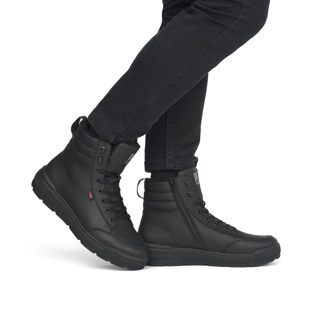 detail Pánská kožená kotníková obuv Rieker Revolution U0071-01 černá