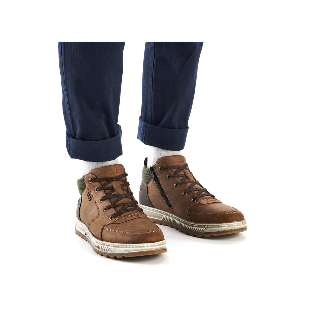 detail Pánská kotníková obuv Rieker 37011-24 hnědá