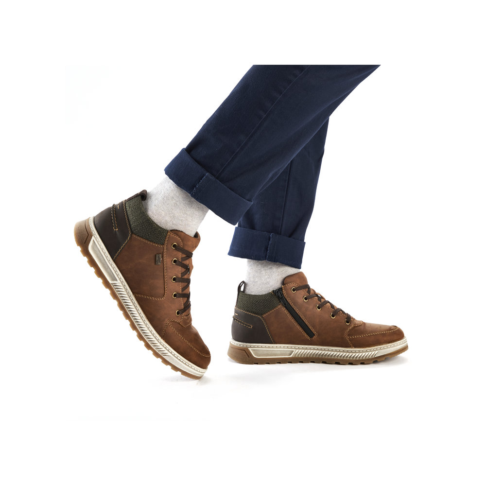 detail Pánská kotníková obuv Rieker 37011-24 hnědá