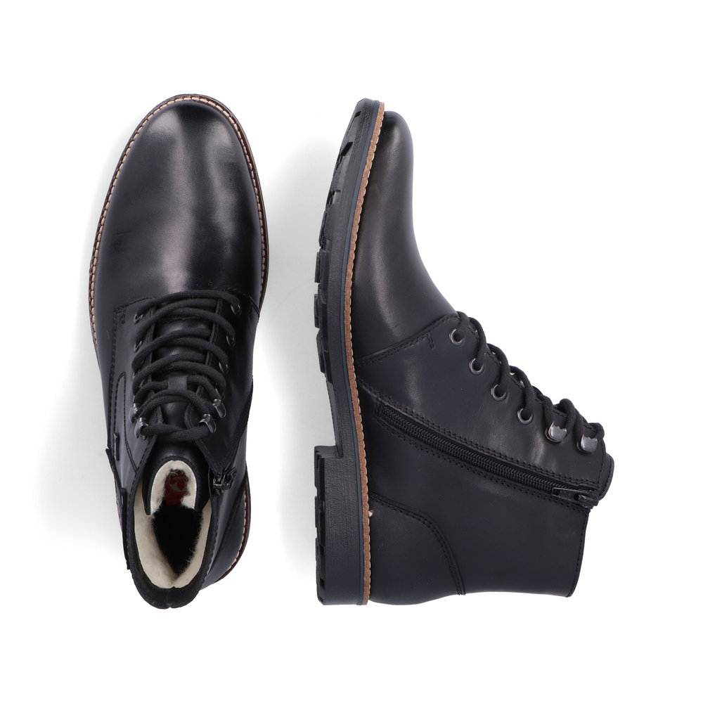 detail Pánská kotníková obuv Rieker 15322-00 černá