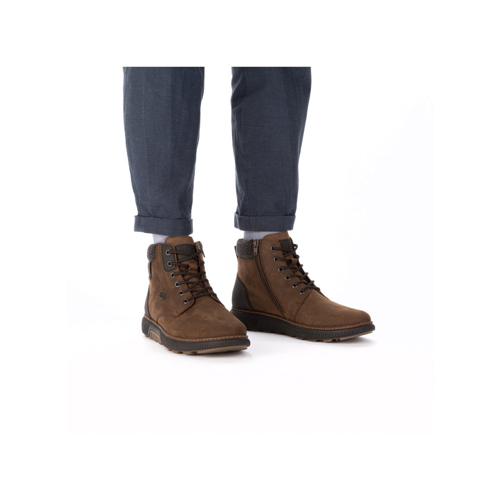 detail Pánská kotníková obuv Rieker B3343-15 modrá