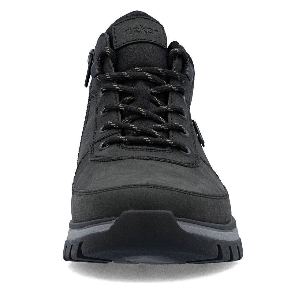 detail Pánská kotníková obuv Rieker B9300-00 černá