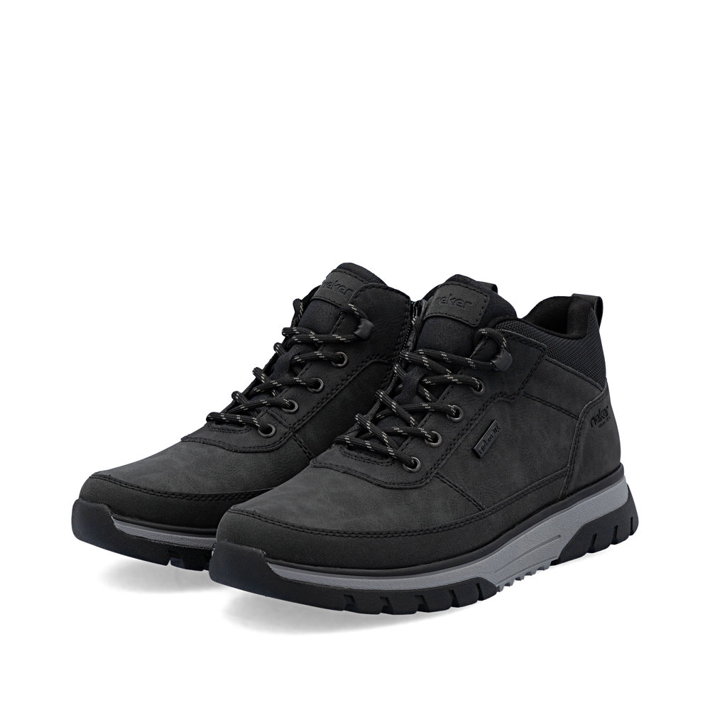 detail Pánská kotníková obuv Rieker B9300-00 černá