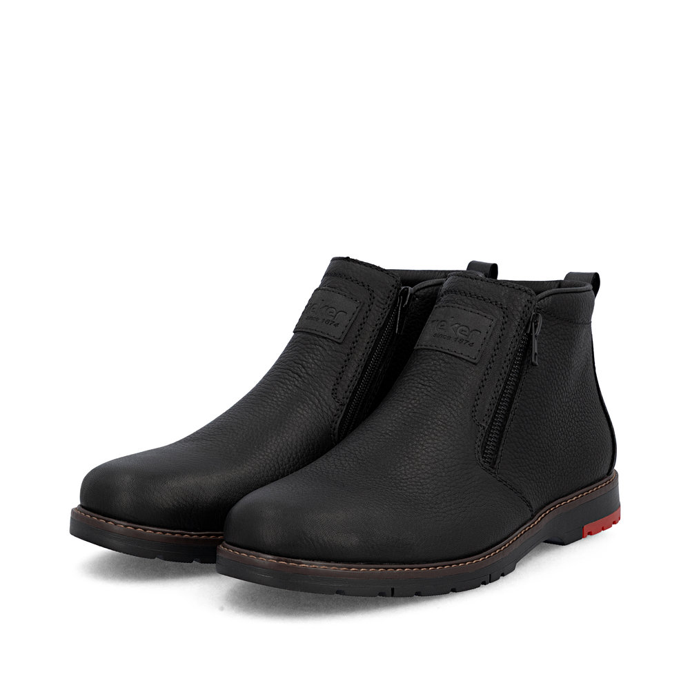 detail Pánská kožená kotníková obuv Rieker 10553-00 černá