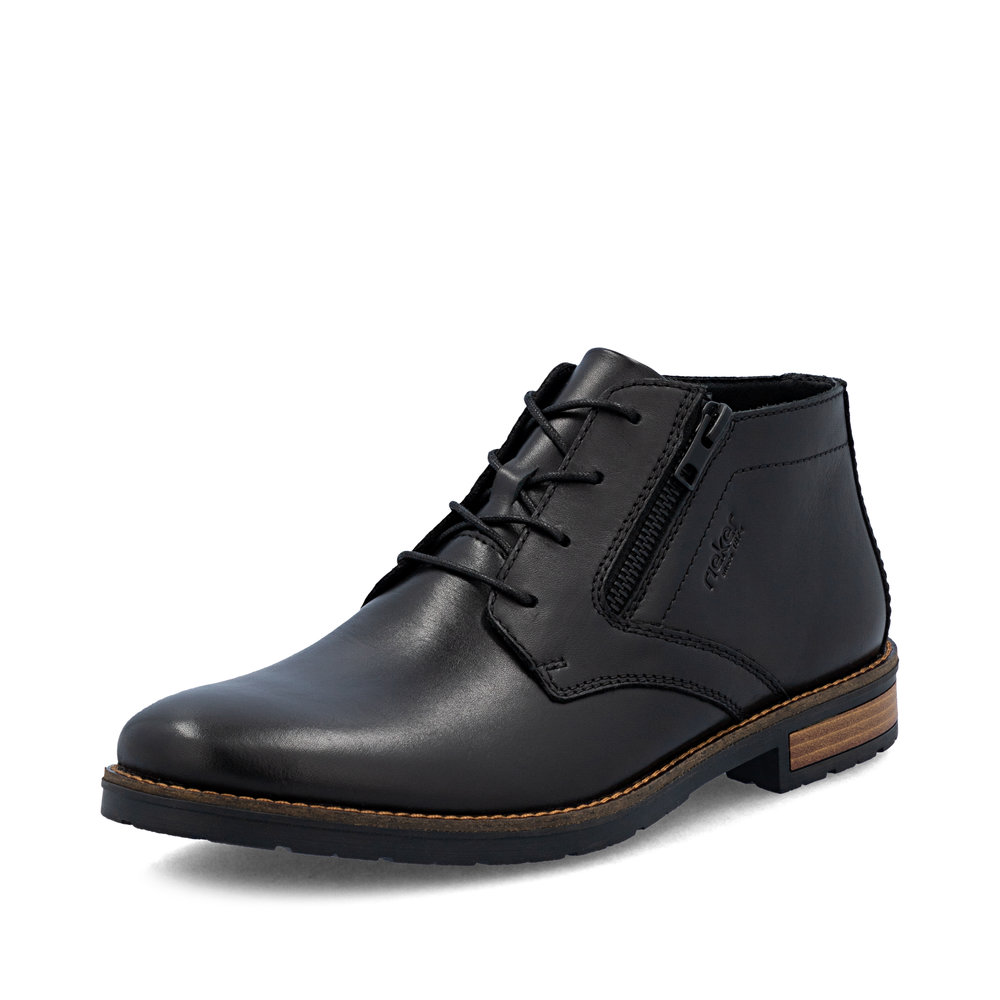 detail Pánská kožená kotníková obuv Rieker 14609-00 černá