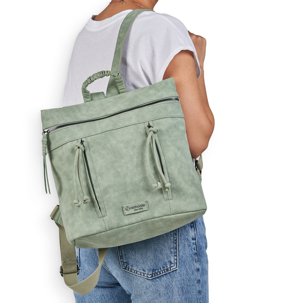 detail Dámský batoh Remonte Q0523-52 zelená