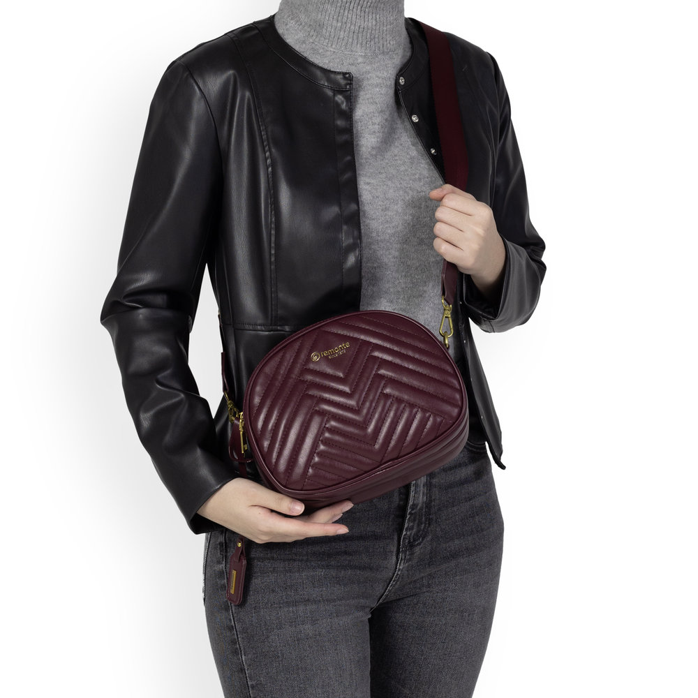 detail Kabelka Remonte Q0646-35 červená