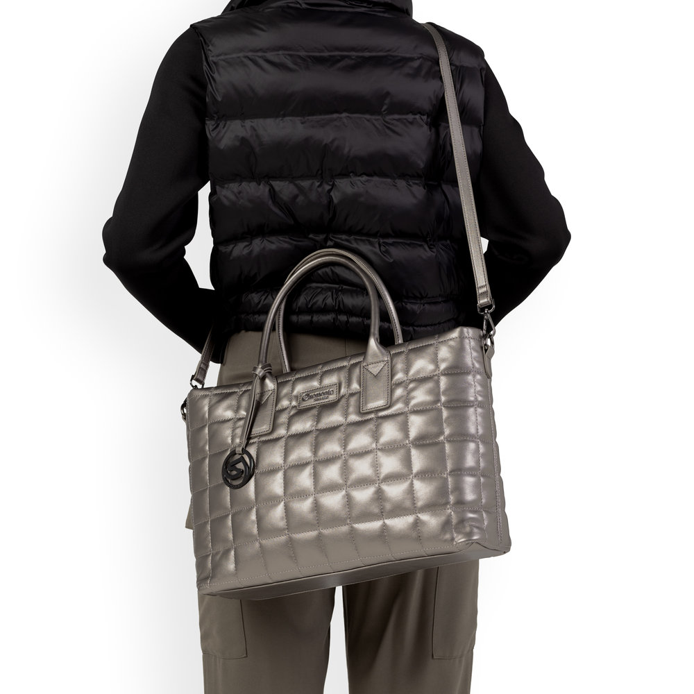 detail Dámská kabelka Remonte Q0722-90 metalická