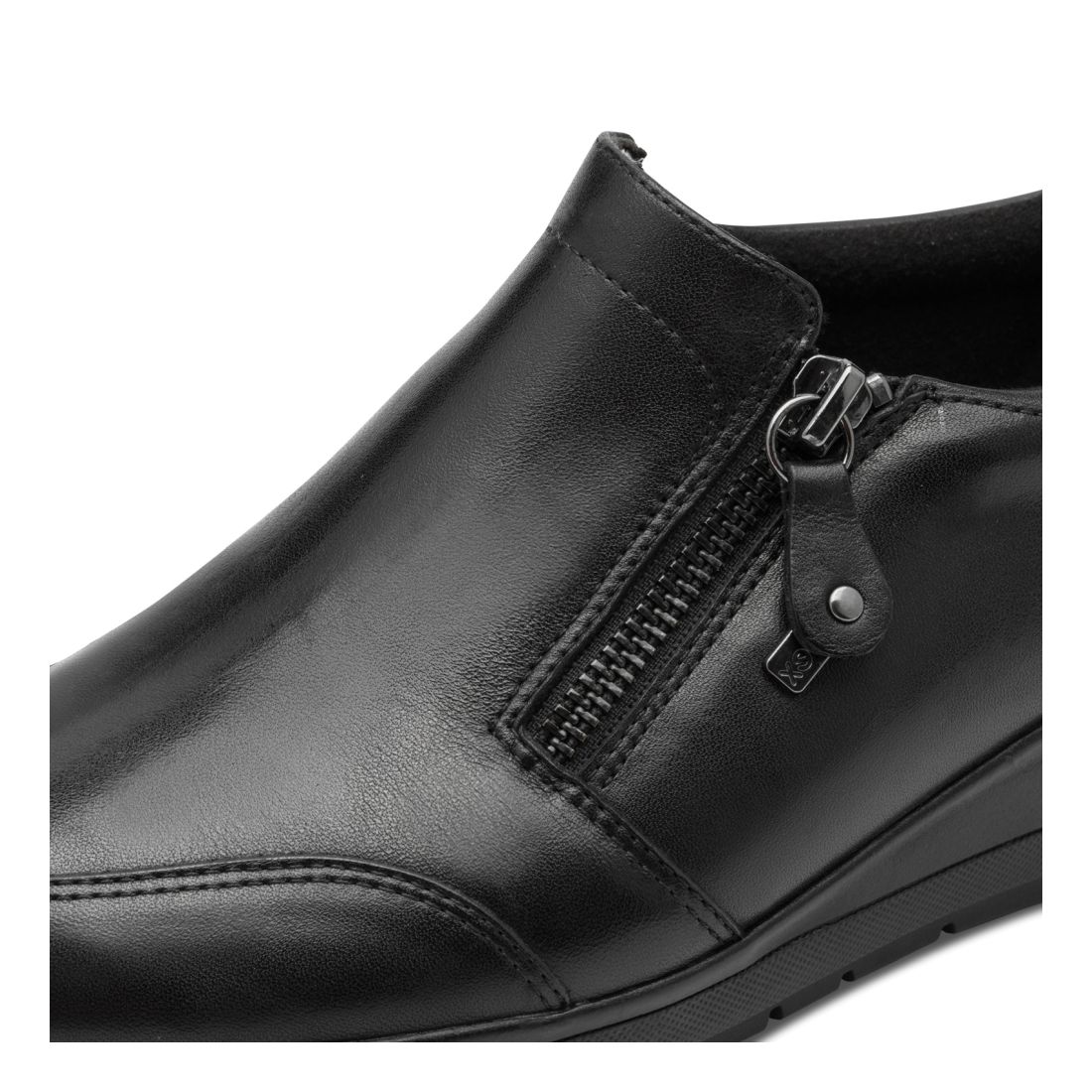 detail Dámské kožené polobotky Jana 24701-45 001 černá