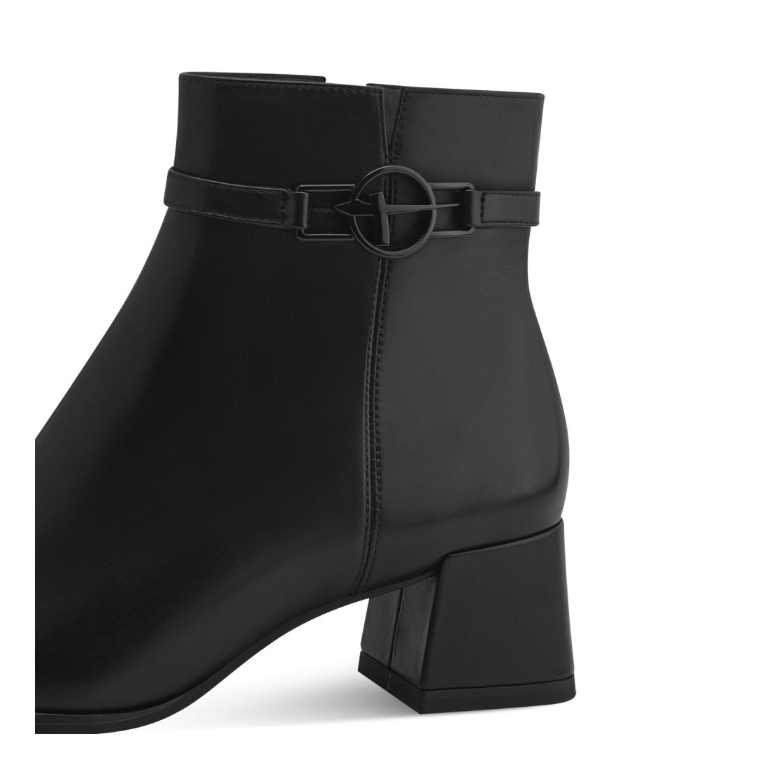 detail Dámská kožená kotníková obuv Tamaris 25352-43 001 černá