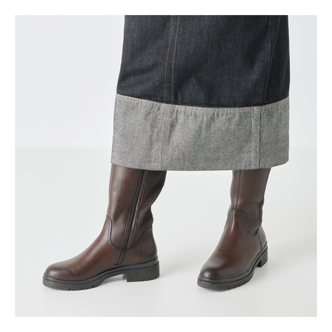 detail Dámské kozačky Tamaris 25625-45 342 hnědá