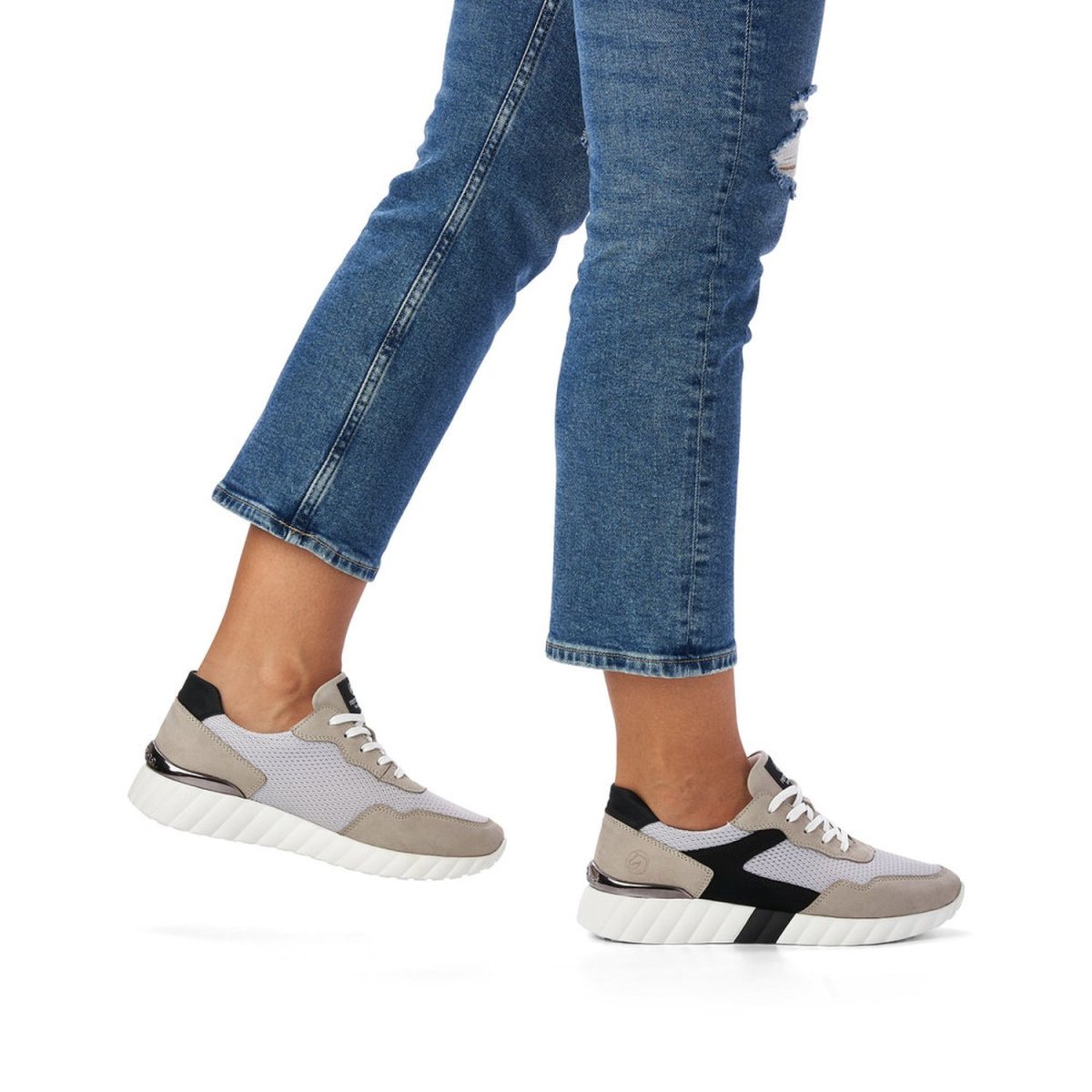 detail Dámské tenisky Remonte D5908-40 šedá