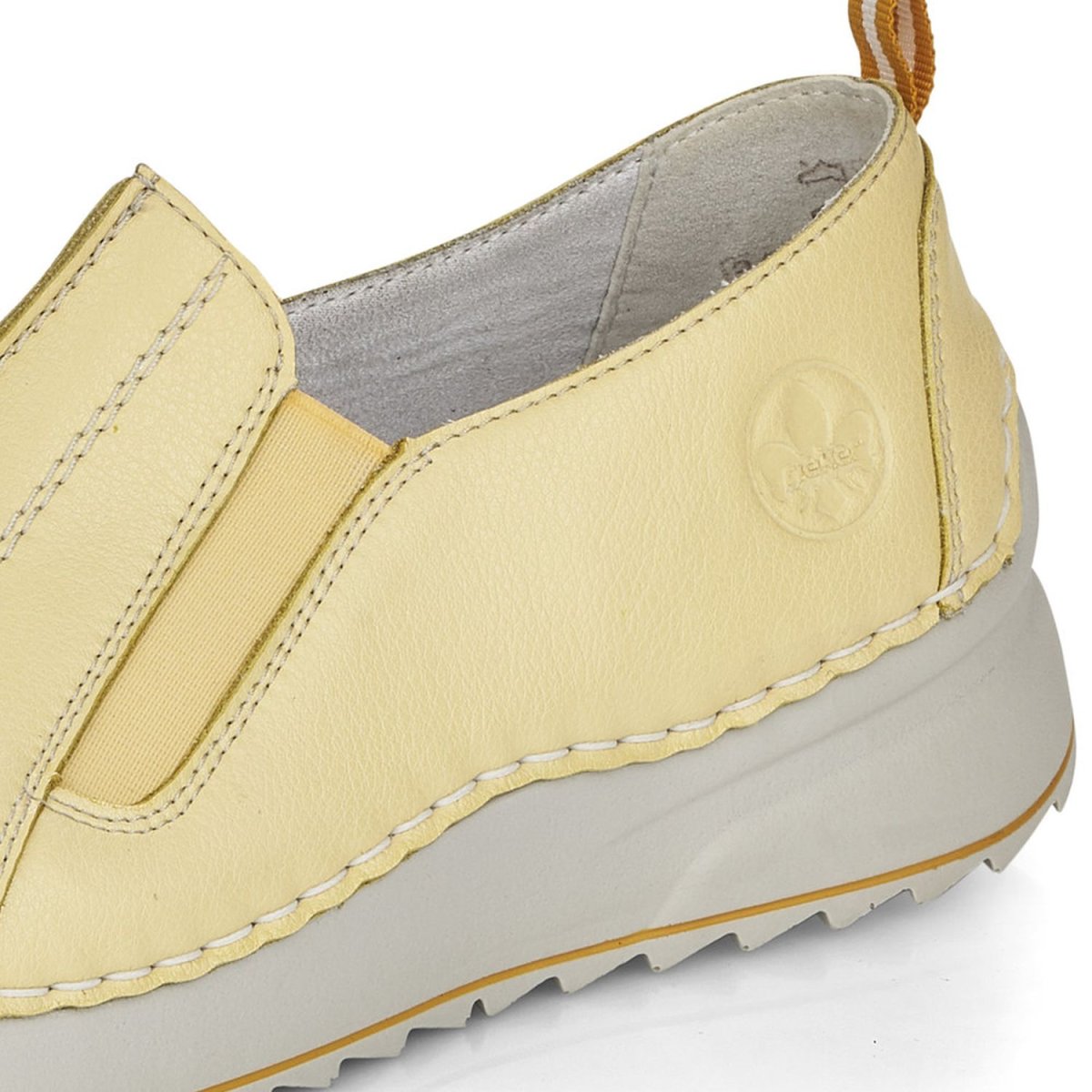 detail Dámské kožené mokasíny Rieker 51593-68 žlutá