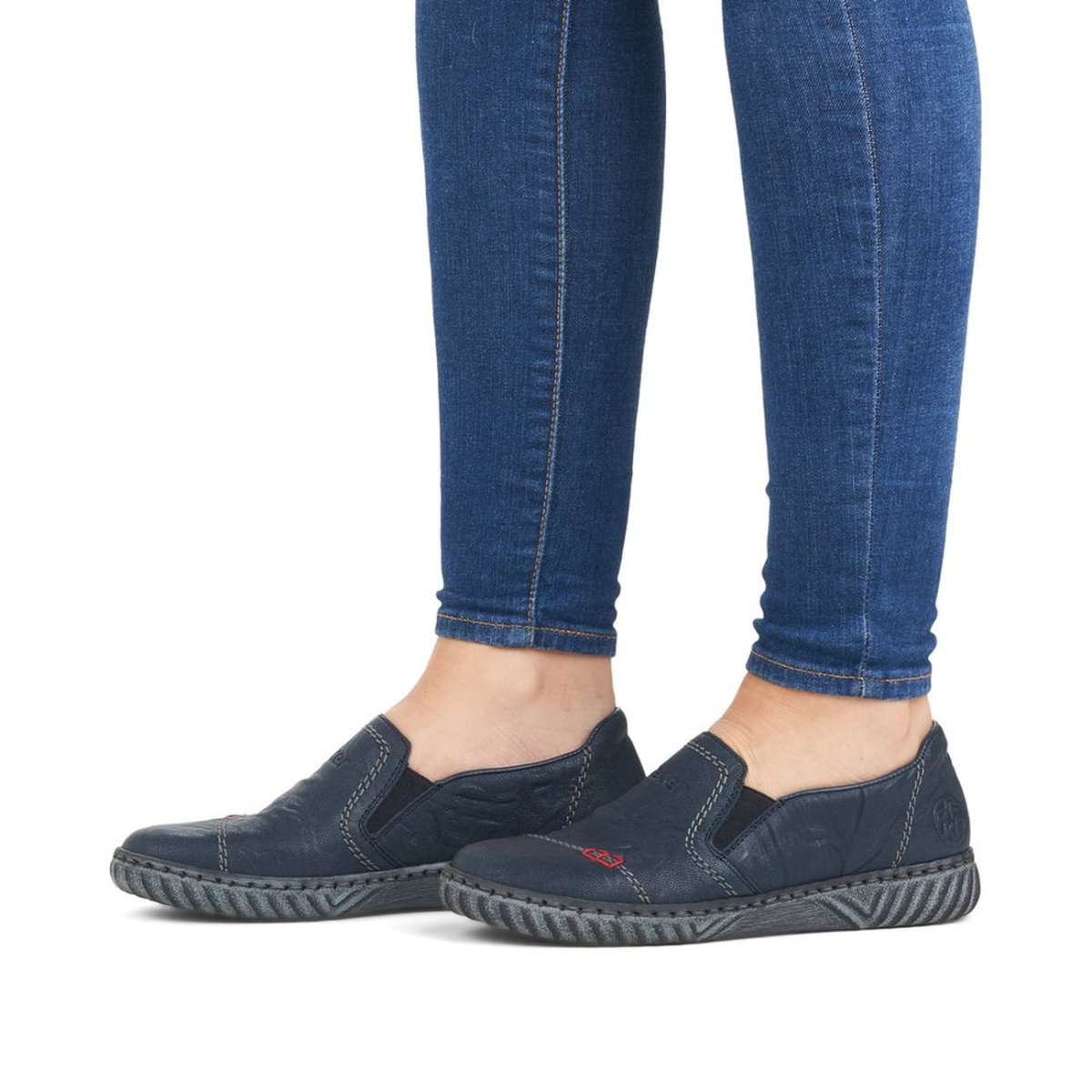 detail Dámské kožené polobotky Rieker N0958-14 modrá