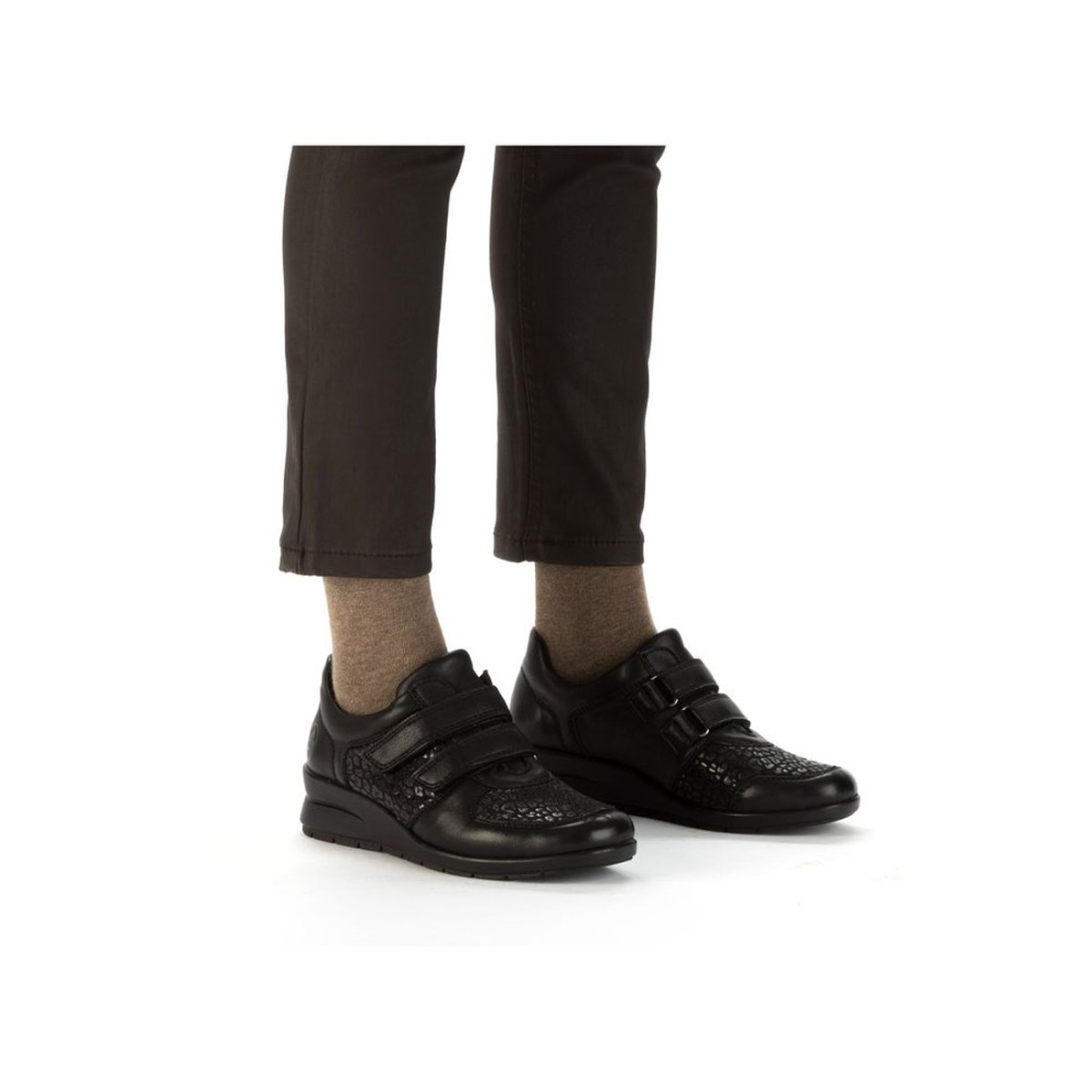 detail Dámské polobotky Rieker L4868-00 černá