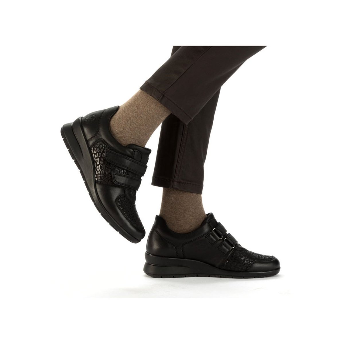 detail Dámské polobotky Rieker L4868-00 černá