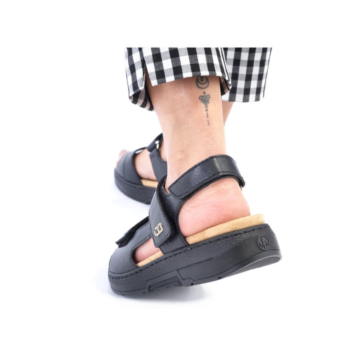 detail Dámské kožené sandály Rieker V8164-00 černá