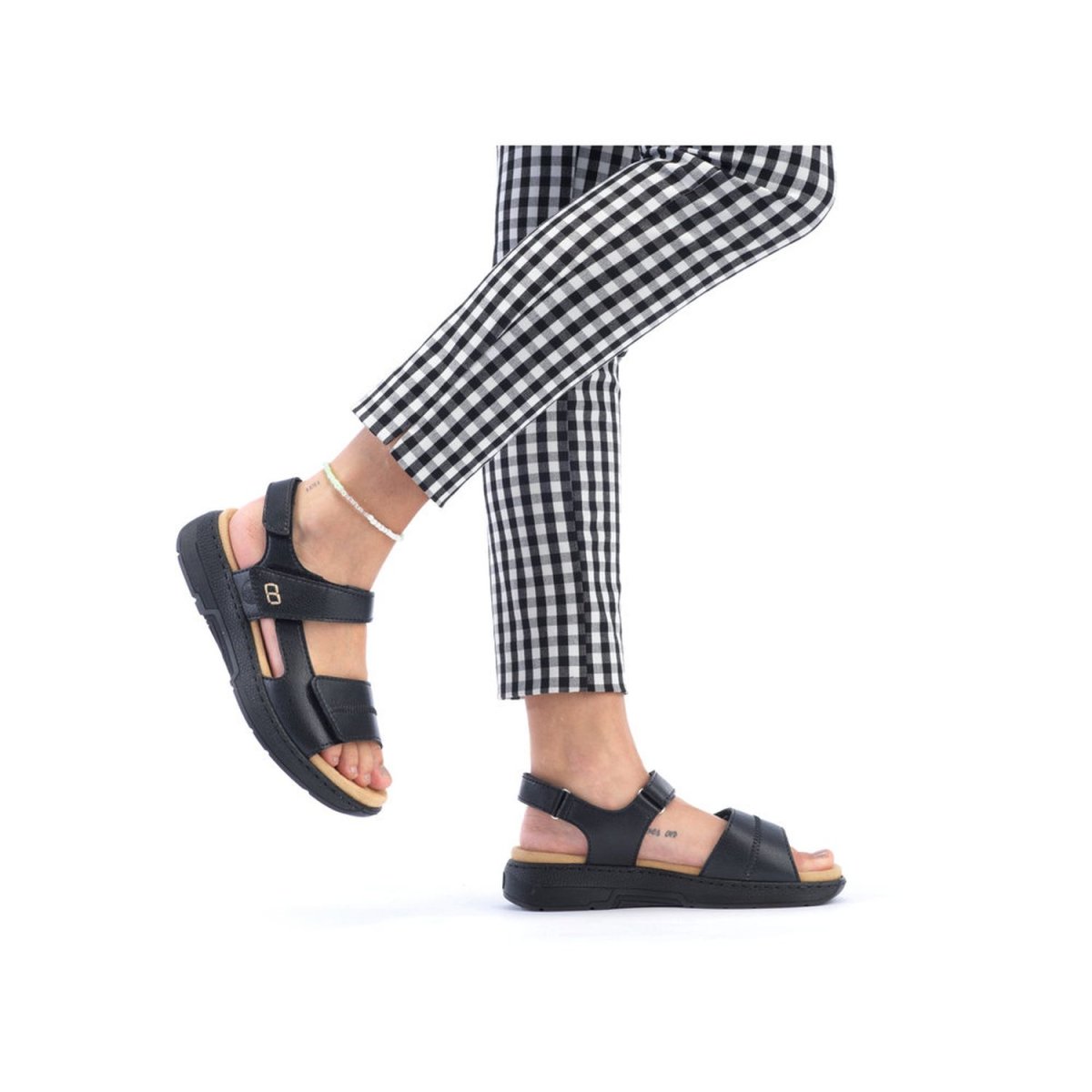 detail Dámské kožené sandály Rieker V8164-00 černá