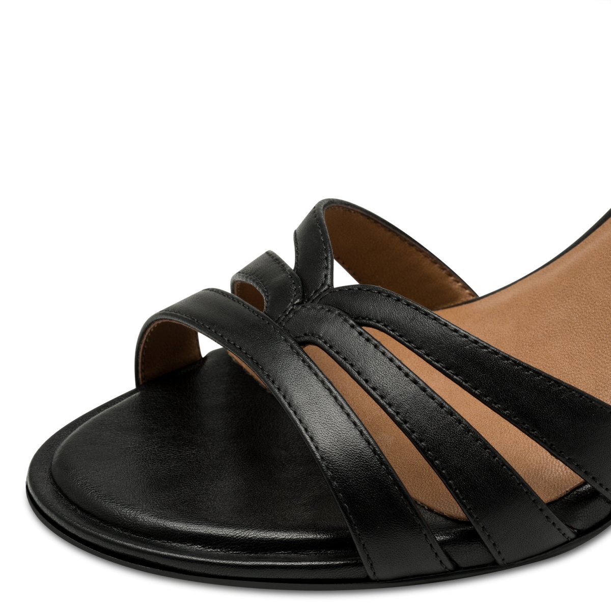 detail Dámské sandály Tamaris 28333-44 003 černá