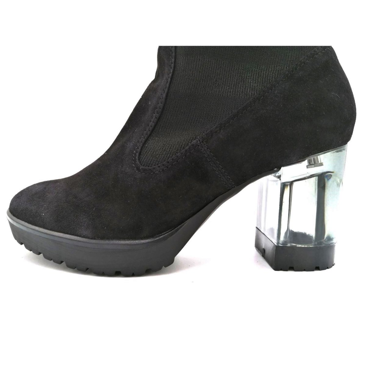 detail Dámská kotníková obuv Tamaris 25304-23 012 černá