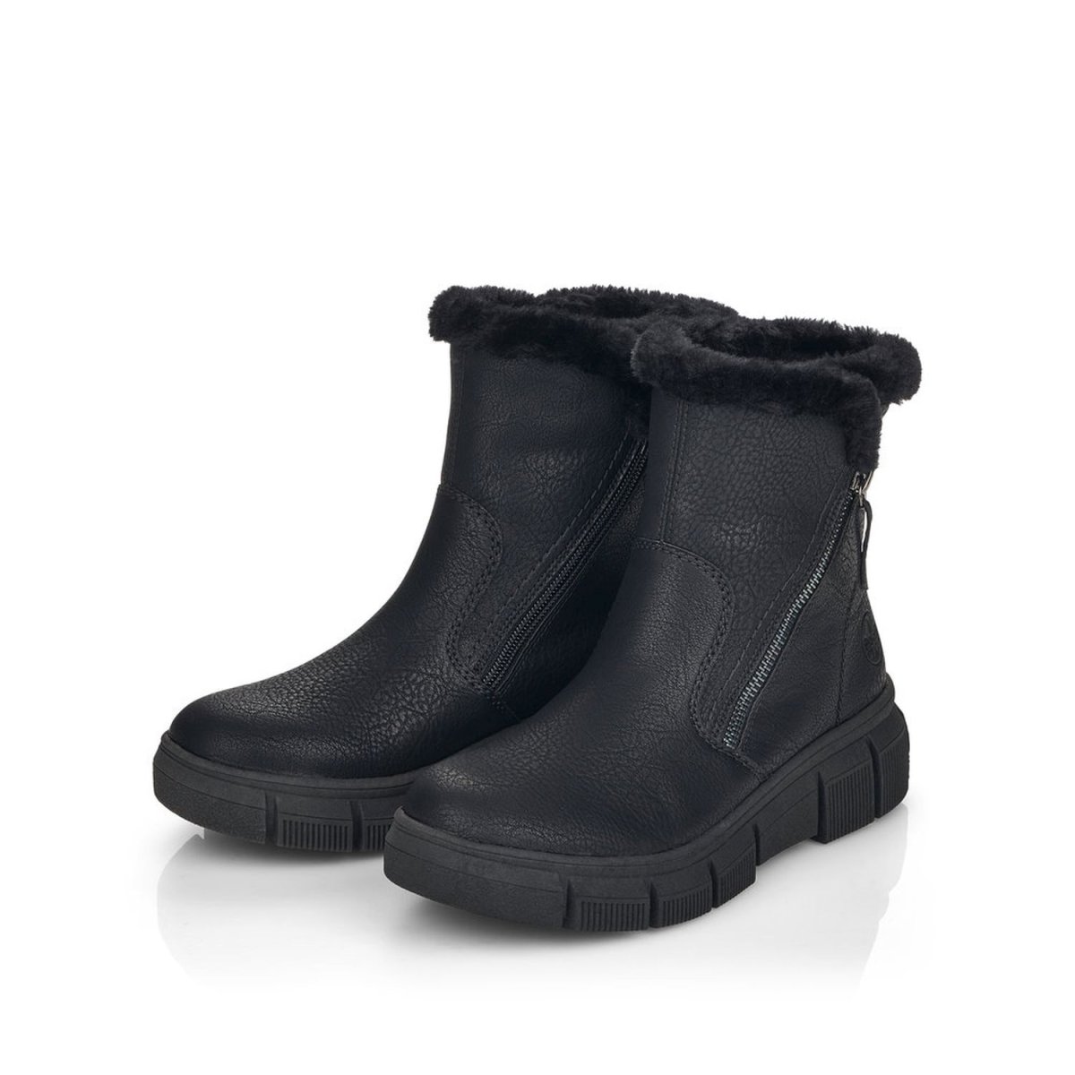 detail Dámská kotníková obuv Rieker X3461-00 černá