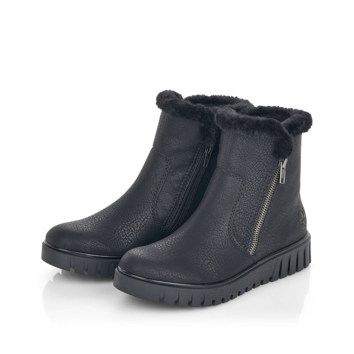 detail Dámská kotníková obuv Rieker Y3481-00 černá