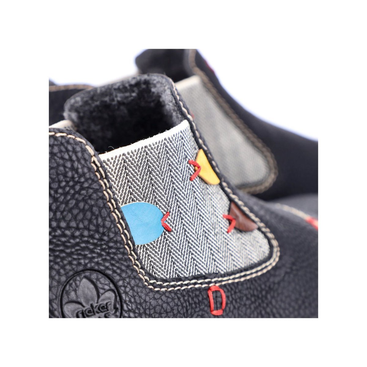 detail Dámská kotníková obuv Rieker 51592-00 černá