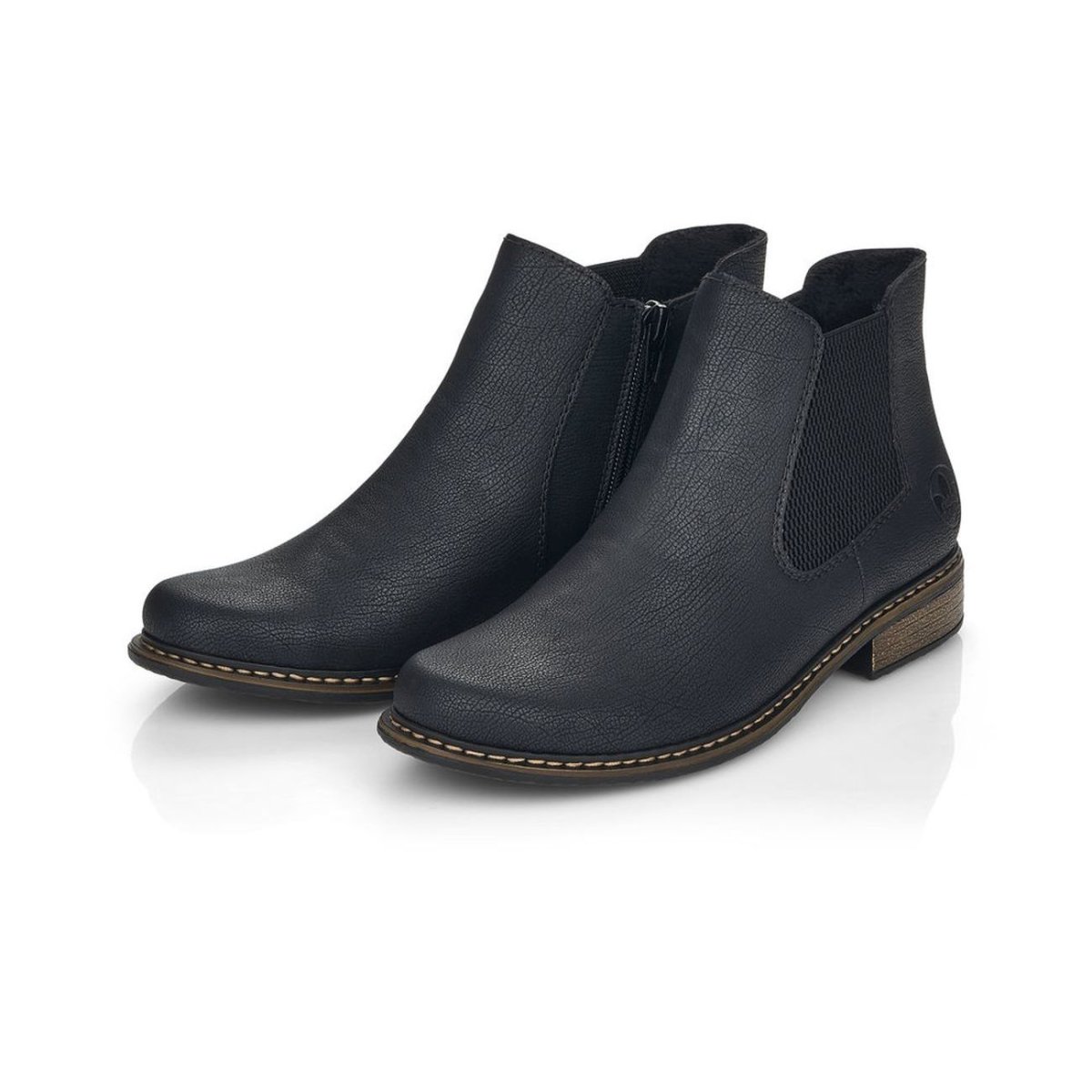 detail Dámská kotníková obuv Rieker Z4994-00 černá