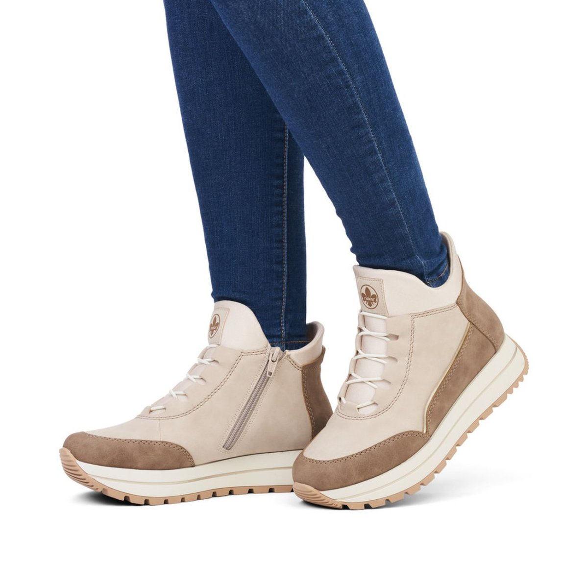 detail Dámská kotníková obuv Rieker N4051-62 béžová