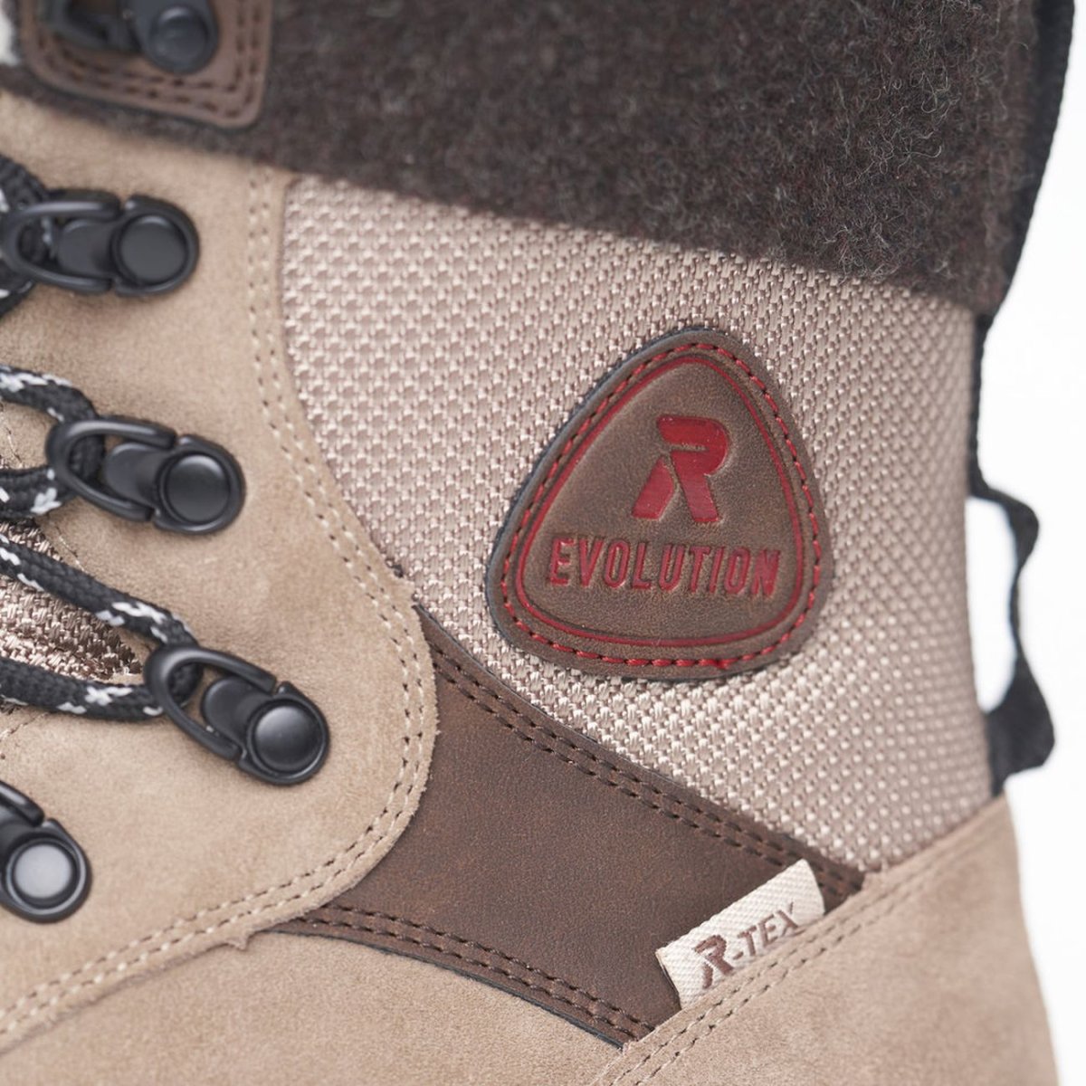 detail Dámská kotníková obuv Rieker Revolution W0066-64 béžová