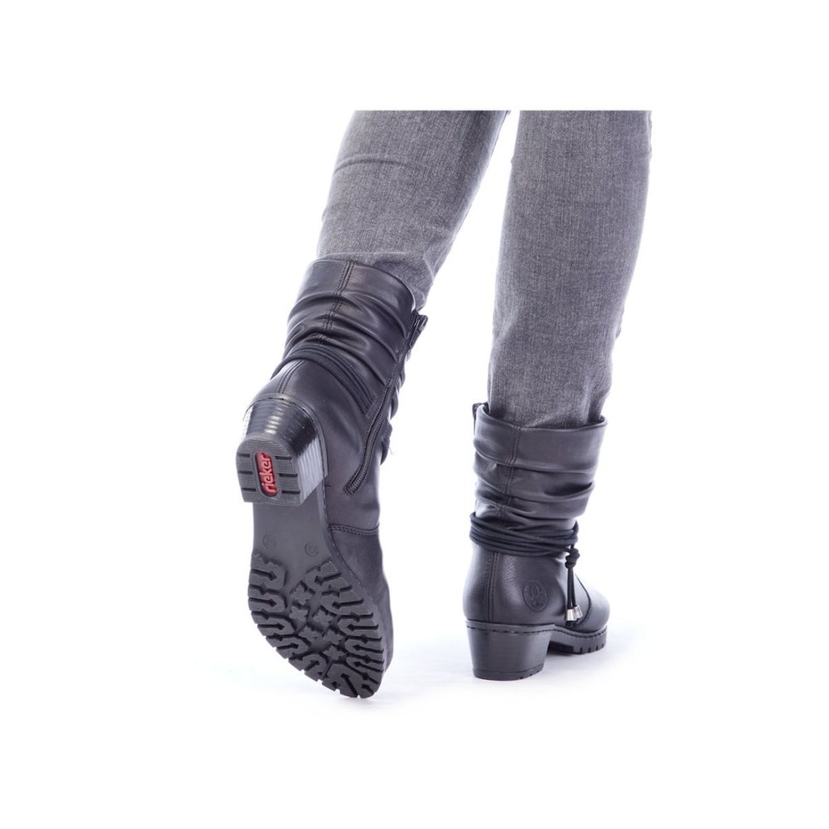 detail Dámská kotníková obuv Rieker Y17R2-00 černá