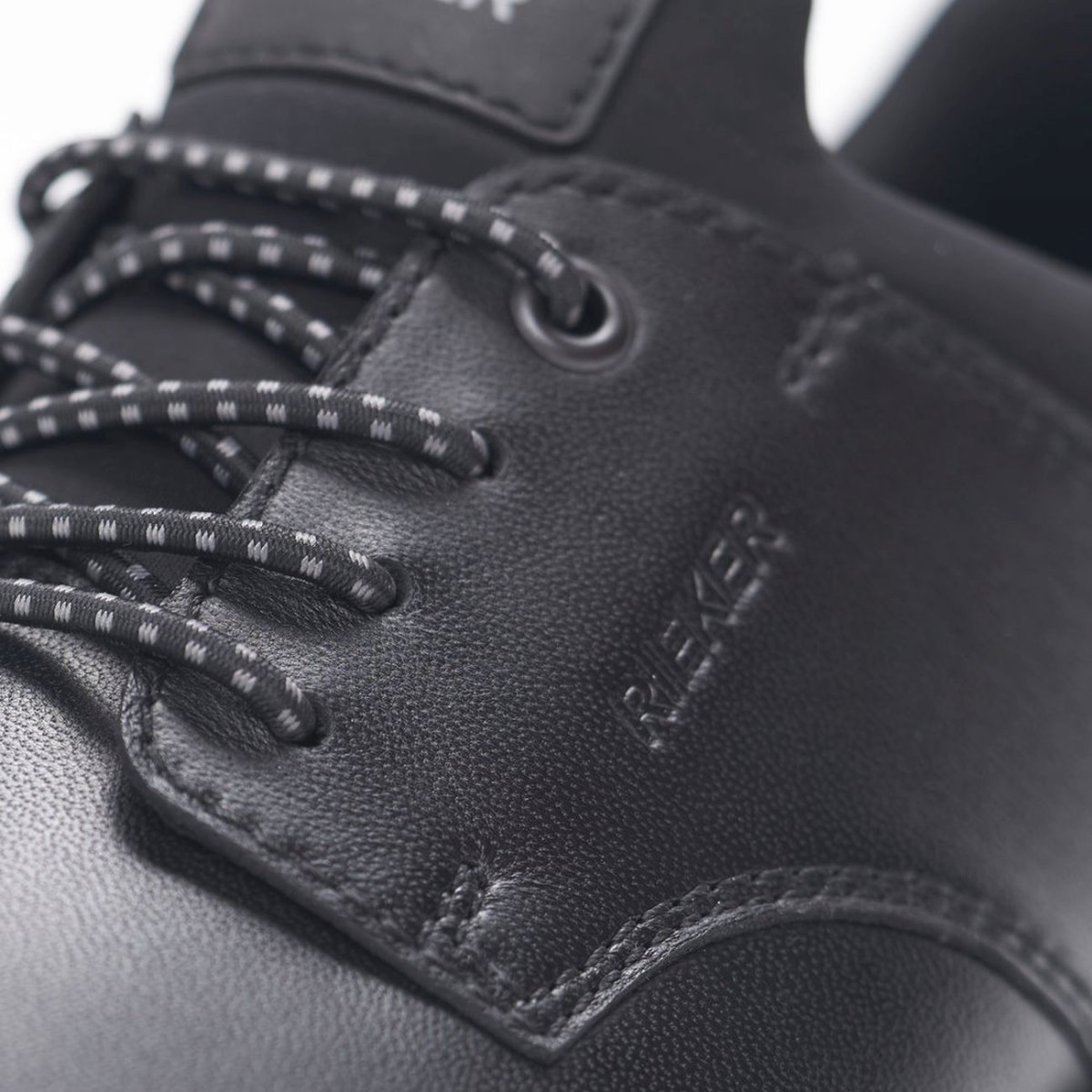 detail Pánské polobotky Rieker 14454-01 černá