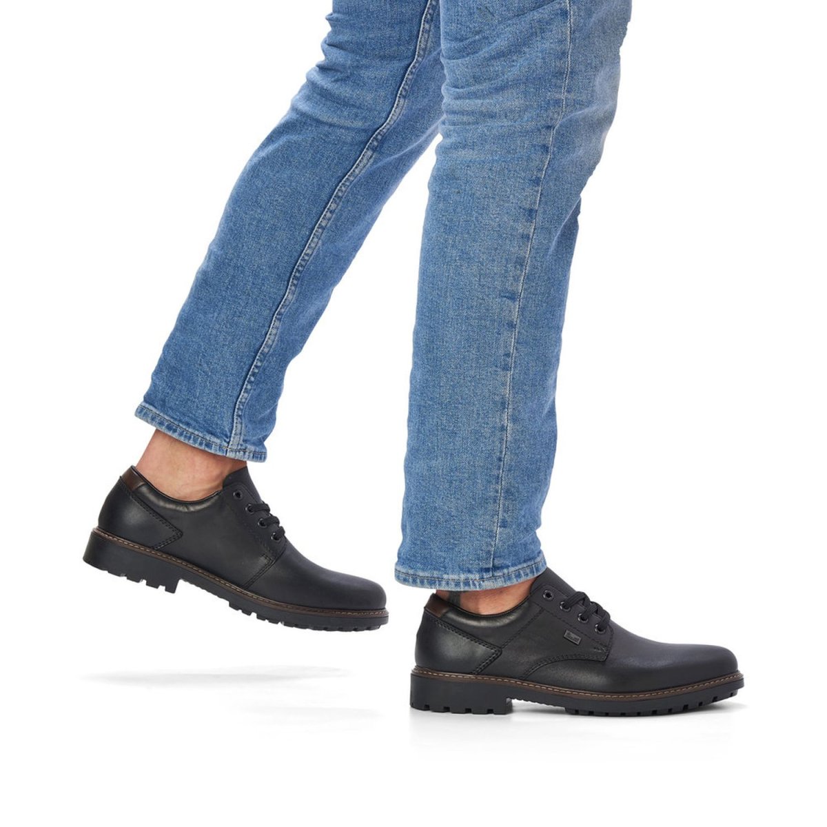 detail Pánské polobotky Rieker F4611-00 černá