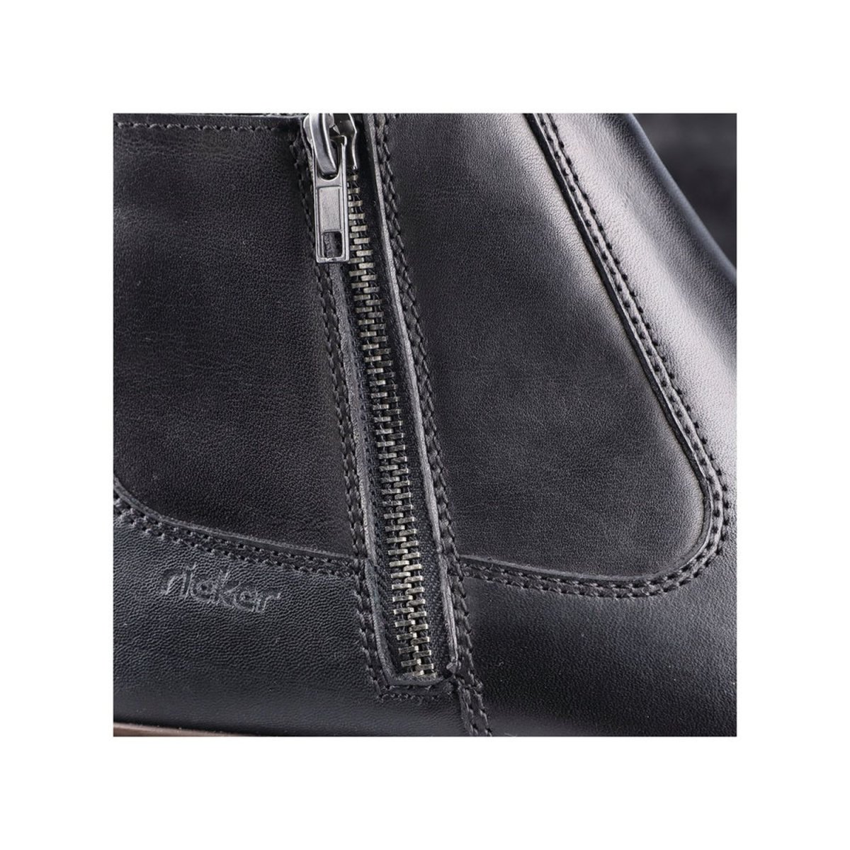 detail Pánská kotníková obuv Rieker 33150-00 černá