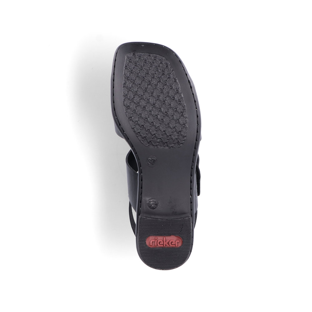 detail Dámské kožené sandály Rieker 62663-01 černá