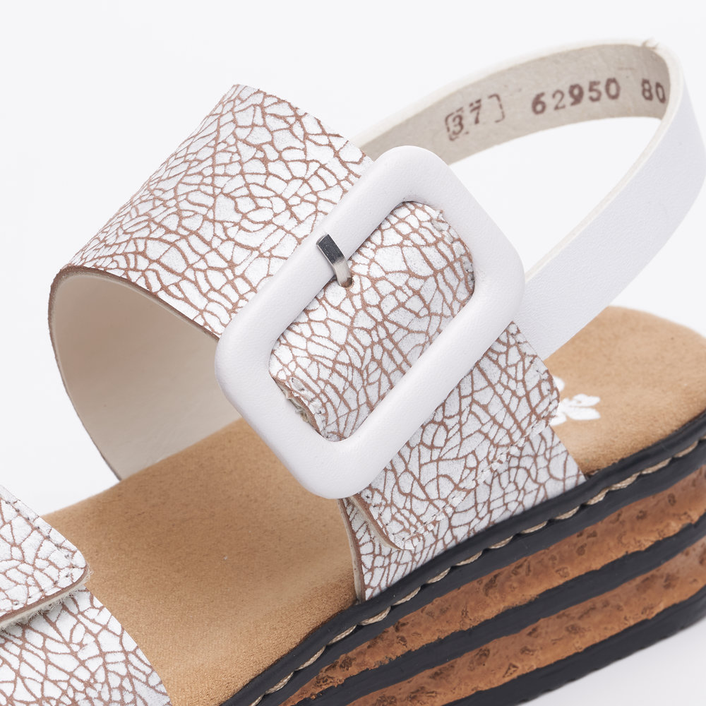 detail Dámské sandály Rieker 62950-80 bílá