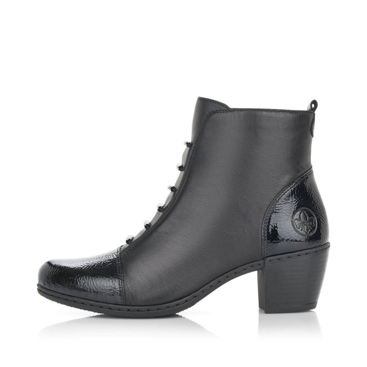 detail Dámská kotníková obuv Rieker Y2162-00 černá